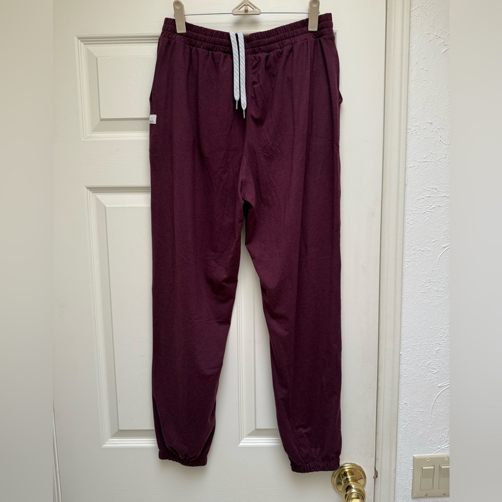 Vuori Jogger, Size Medium